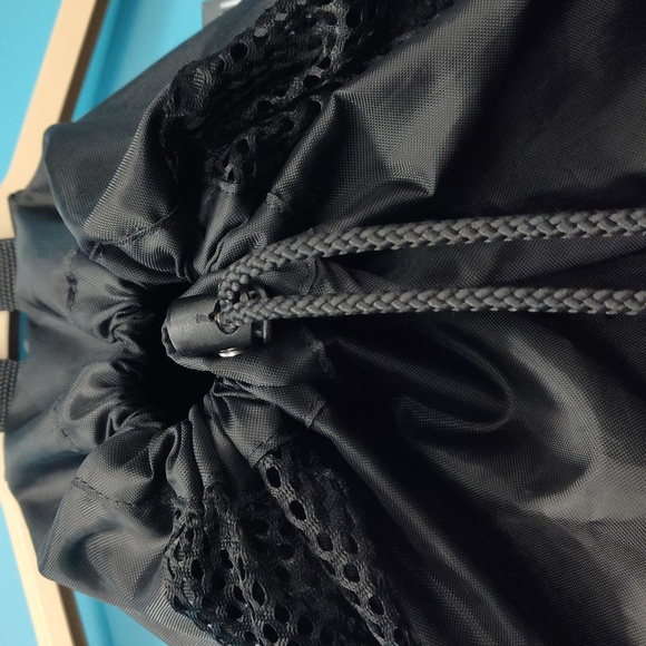 Speedo Black Mesh Drawstring Backpack - Picture 3 of 7